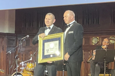 Ze slavnostního předávání ocenění Českých 100 nejlepších, oborová kategorie Zaměstnanost & Družstevnictví (Foto: SČMVD)